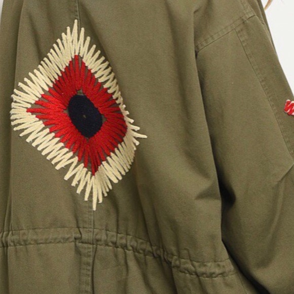 LAST1️⃣//OLIVE EMBROIDERED UTILITY JACKET - Picture 4 of 7